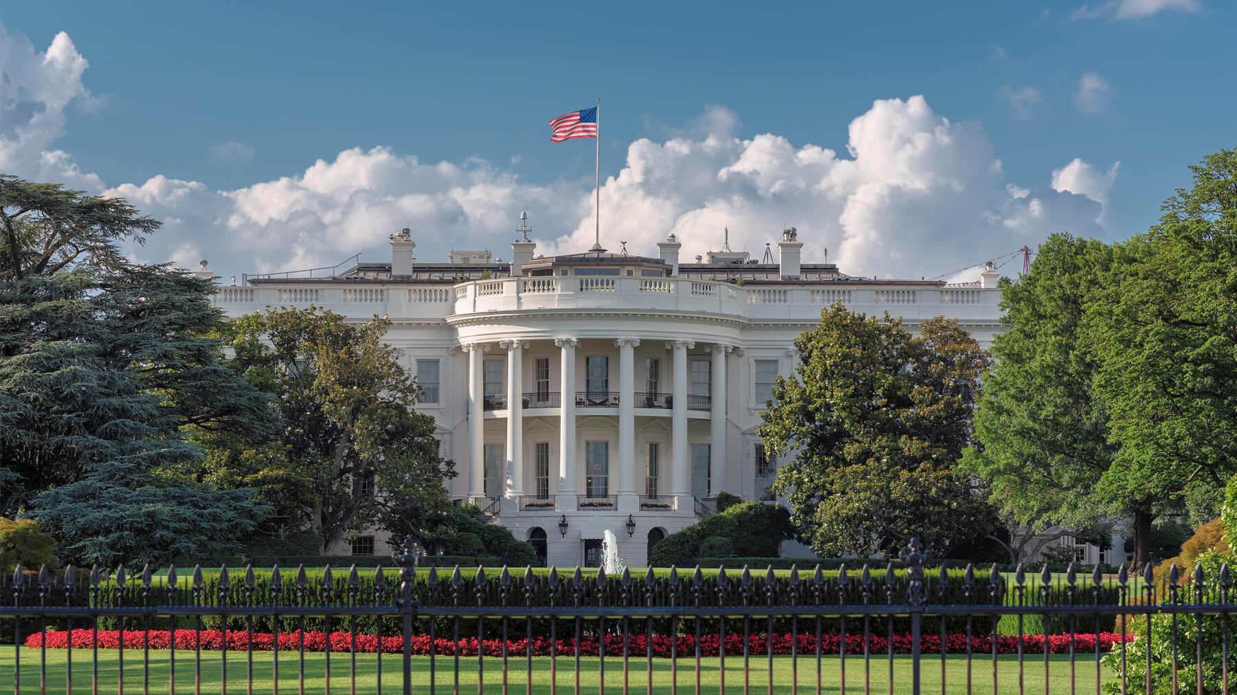 WEB_C4_White House_iStock-884618936